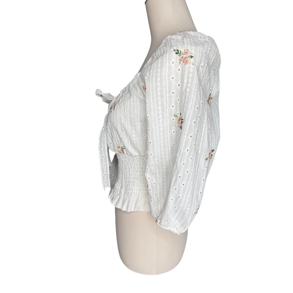 KIRIOUS White Eyelet Floral Smocked Peasant Cottagecore Crop Top Large NWT - Picture 4 of 10